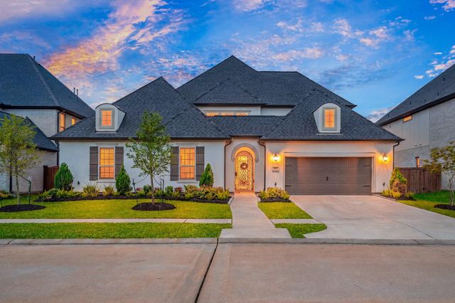 2211 Myrtle Manor Ln — Cane Island