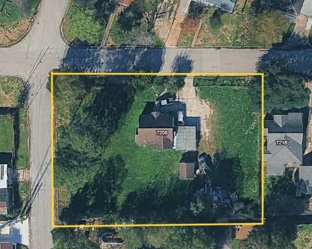 7208 Culmore Dr — Golfcrest