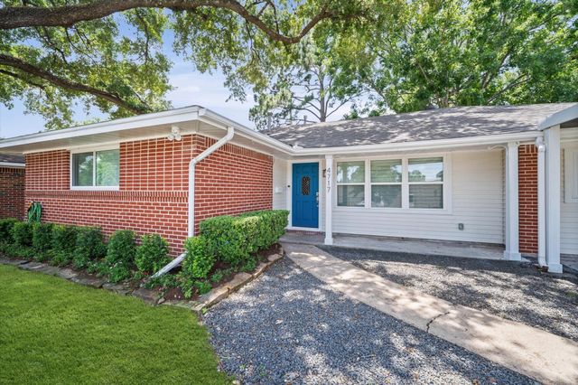 4717 Chrystell Ln — Oak Forest Sec 15
