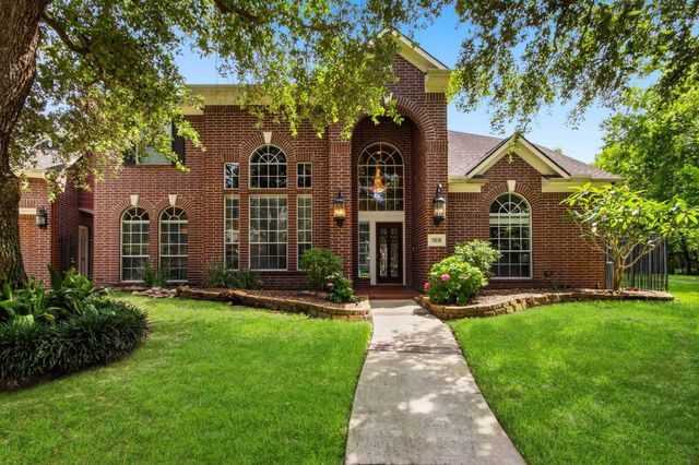 11519 Pecan Canyon Ct — Lakewood Grove
