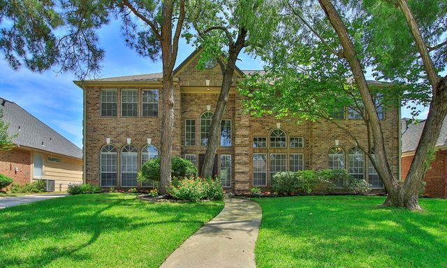 7907 Theiss Hill Dr — Memorial Northwest Sec 18 R/P