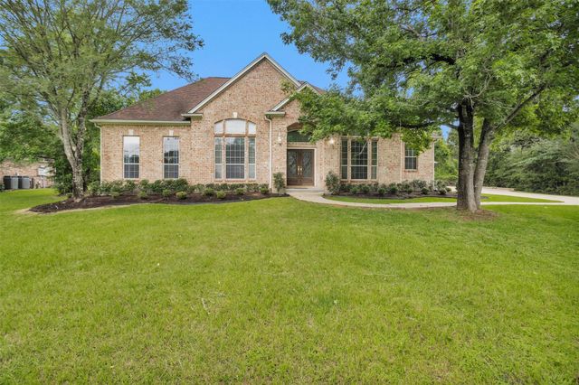 2211 Blue Lake Dr — Montgomery Trace 02