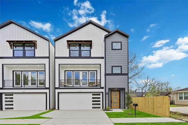 2012 Yates St — YATES LANDING