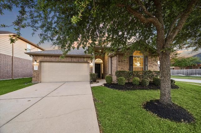 8819 Alicia Dr — Saddlebrook Village