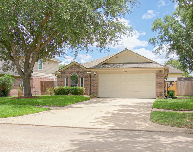 16123 Canaridge Dr — Briar Villa