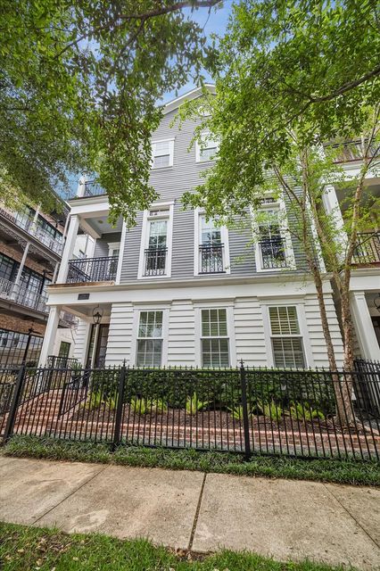 1708 Ashland St — Bell Heights