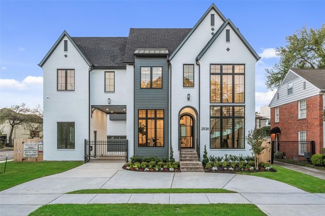 2538 Addison Rd — Wessex