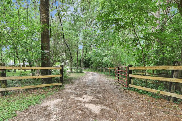 33207 Walnut Grove Dr — Walnut Grove