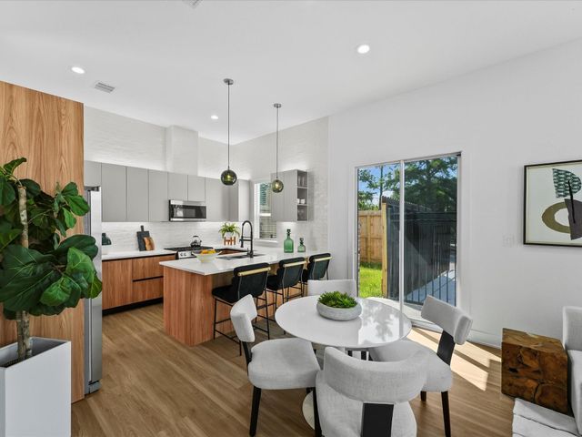 2598 W Tidwell — Reserve at Paul Quinn