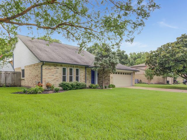 208 OLD OAKS — COUNTRYSIDE