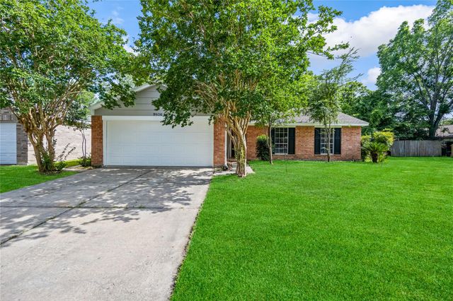 9806 Tanager Ln — Gleneagles 01