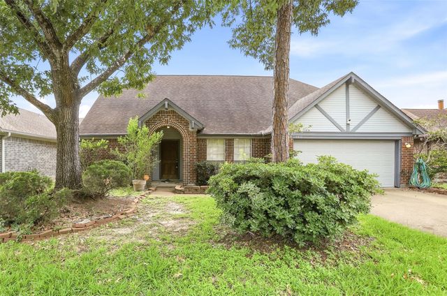 15810 Pilgrim Hall Dr — Heritage Park