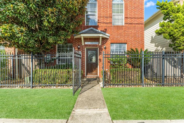 1755 Aden Dr — Midtown Village