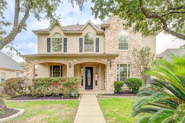 2104 Windy Shores Dr — Shadow Creek Ranch Sf1-Sf2-Sf3