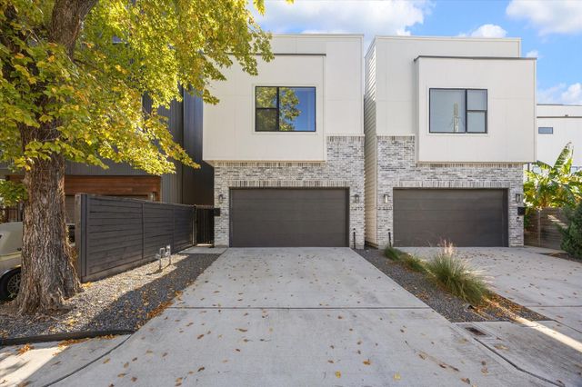 2212 Berry St — Berry Street Homes