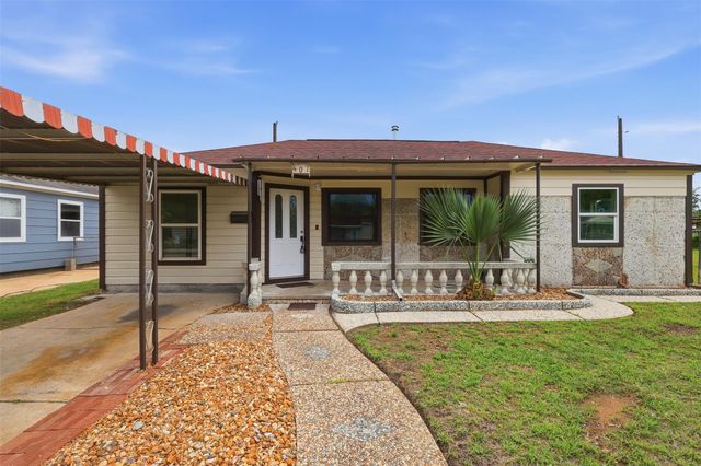 407 Meters St — Denver Harbor Sec 01