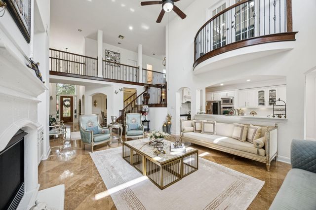 934 Poydras St — The Estates Of Oyster Creek