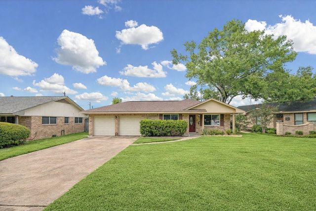 1607 Willowby Dr — Lazybrook