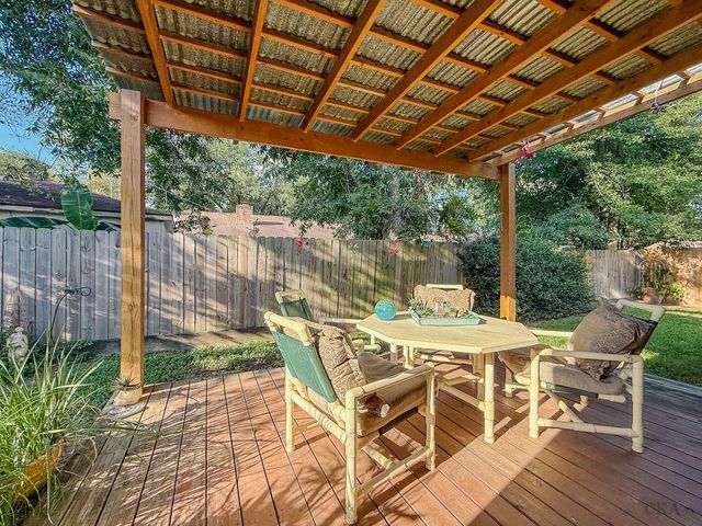 3306 Hunterwood Dr — Quail Park Patio Homes