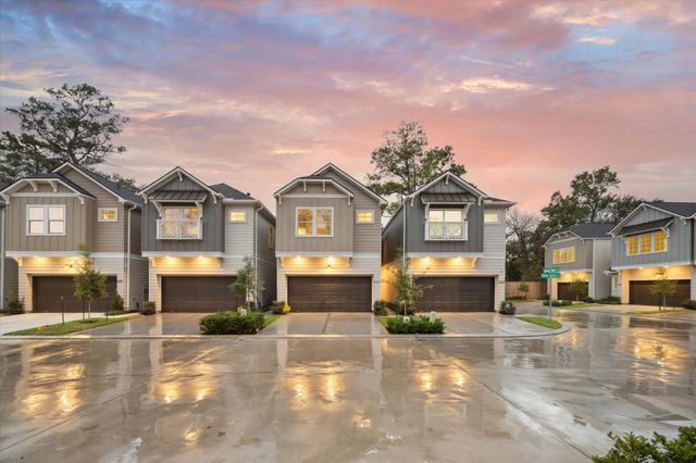 5211 Amber Sunrise Drive — Pinemont Heights