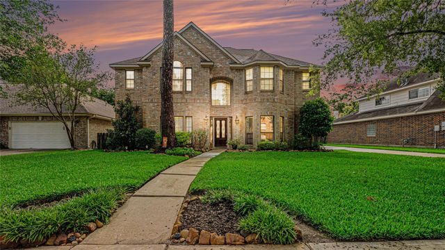 4512 Park Shadow Dr — Parkwood Place Sec 02