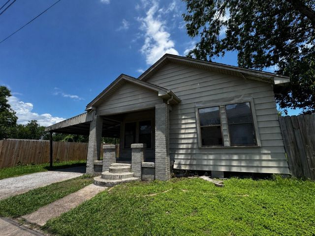 720 Yupon St — Oakwood Annex