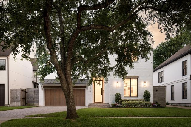 2817 Albans Rd — Monticello Add