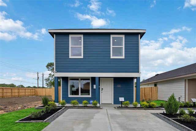 11704 Watermelon St — Pineapple Square