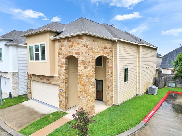 7923 Ashford Trace Dr — Ashford Terrace Amd 2