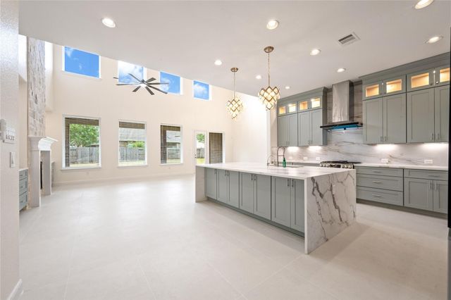4418 Highland Field Ln — Riverstone