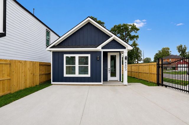 8403 Caddo Rd St — Melbourne Place
