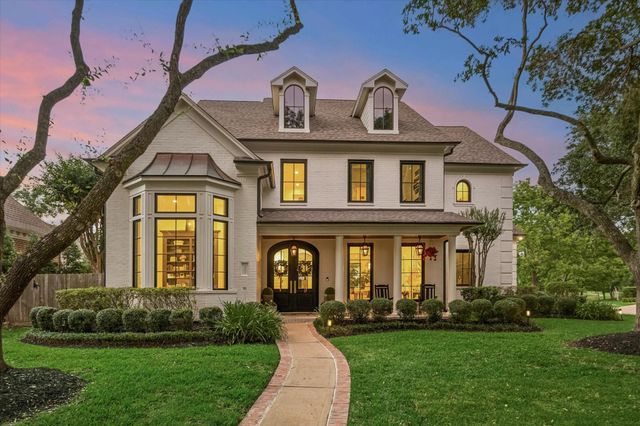 3202 Oakmont Dr — Alcorn Bend