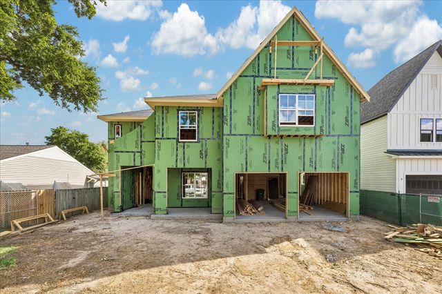 1335 Gardenia Dr — Oak Forest