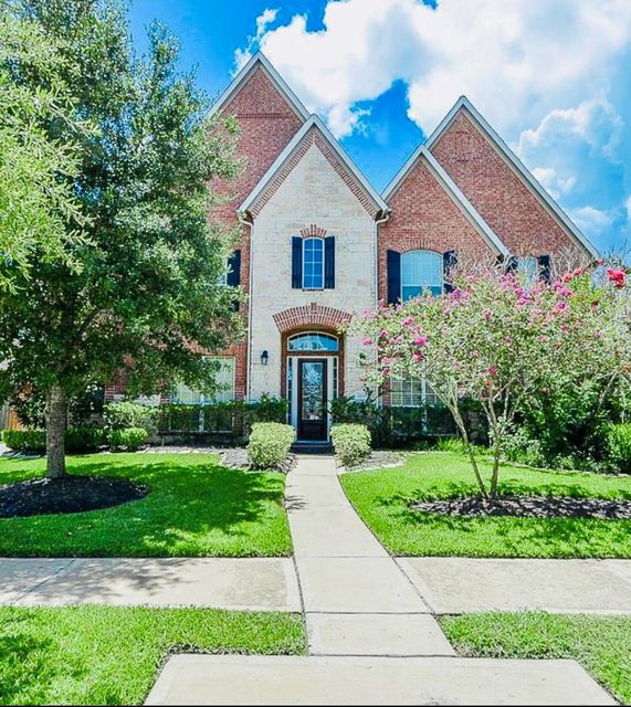 2231 Dali Lane — Sienna Village Of Waters Lake