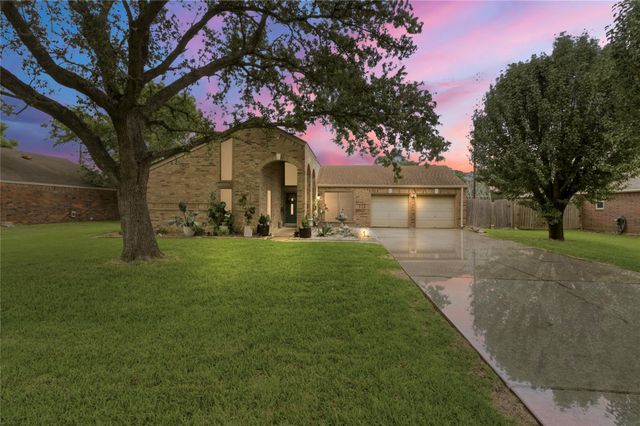 7310 Maple Ln — Pinehurst Sub