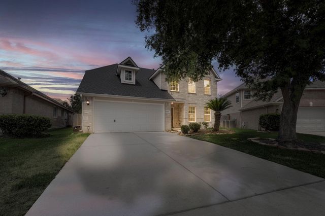 14223 Pinefrost Ln — Lakes/Northpointe