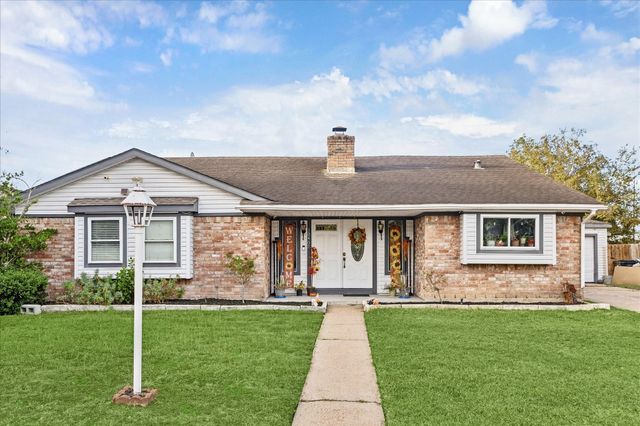 10402 Huntington Point Dr — Huntington Village Sec 03