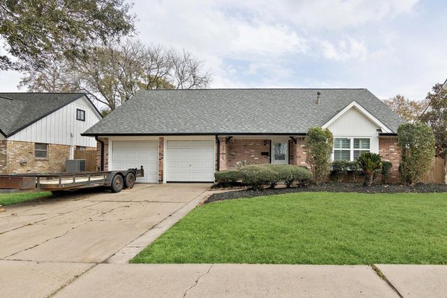 2705 Huckleberry Ln — Park View Manor Sec 04