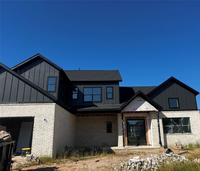 21815 Red Oak View Drive — Oakview Farms