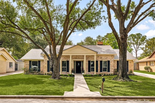 9814 Moorberry Ln — Spring Shadows Sec 07