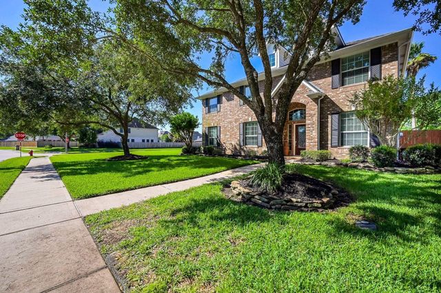 903 High Ridge Dr — Lakes Of Falcon Ridge
