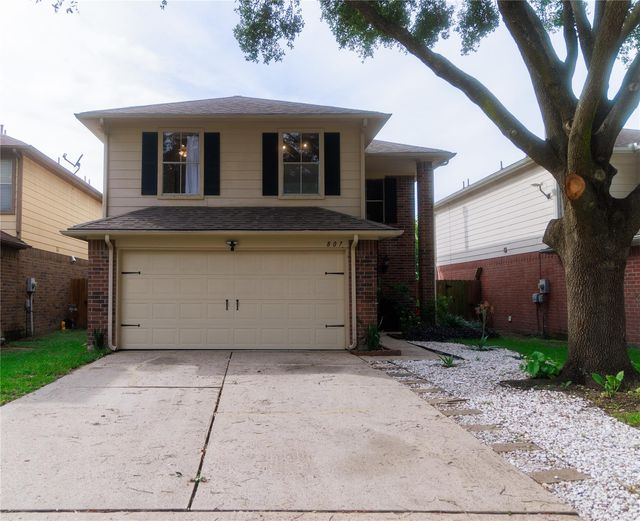 807 Oak West — North View