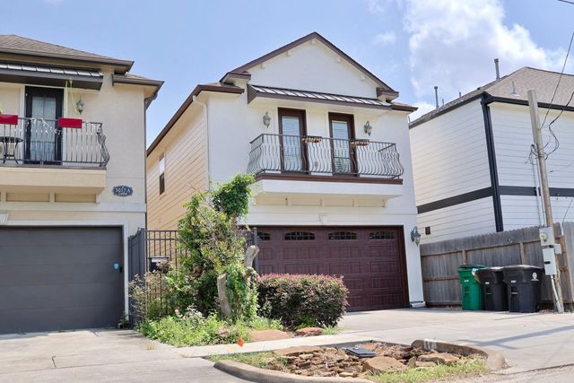 5017 Larkin St B — Brunner Add