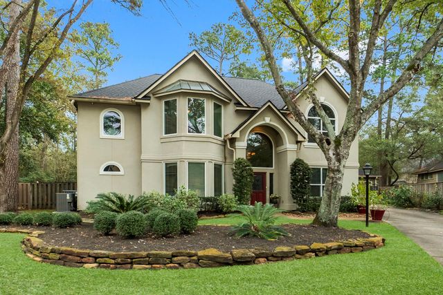 34 Mistyhaven Pl — Wdlnds Village Cochrans Cr 16