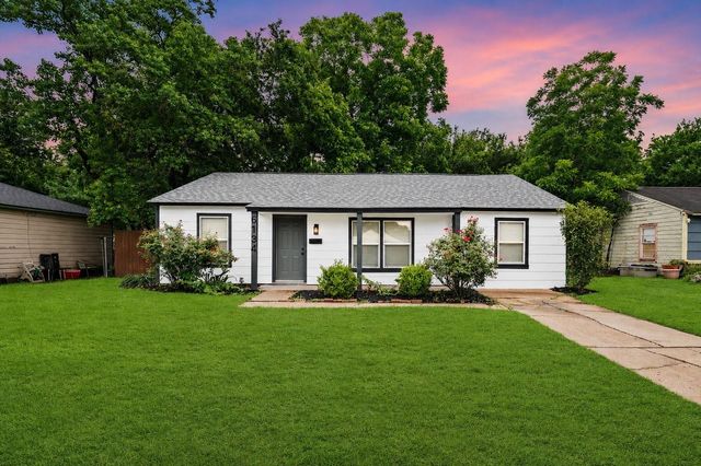 6134 Belmark St — Belfort Park Sec 01