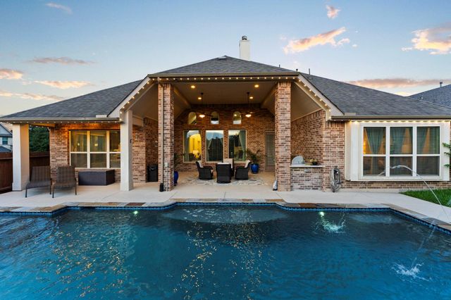 902 Holly Chapple Dr — Pecan Grove At Jacobs Reserve
