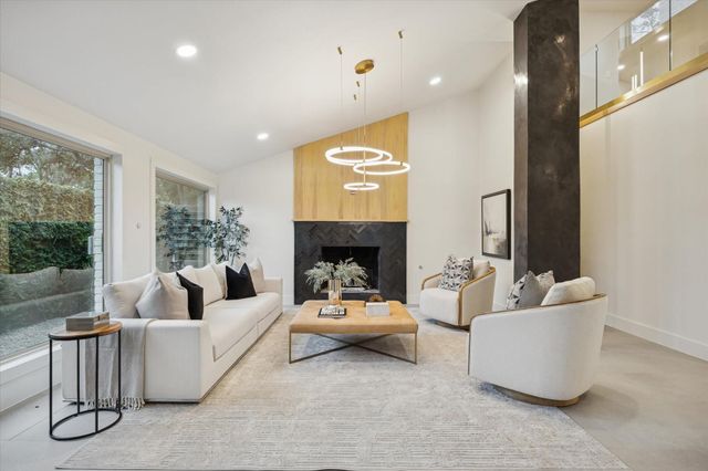 3210 Freshmeadows Dr — Briarmeadow Sec 02