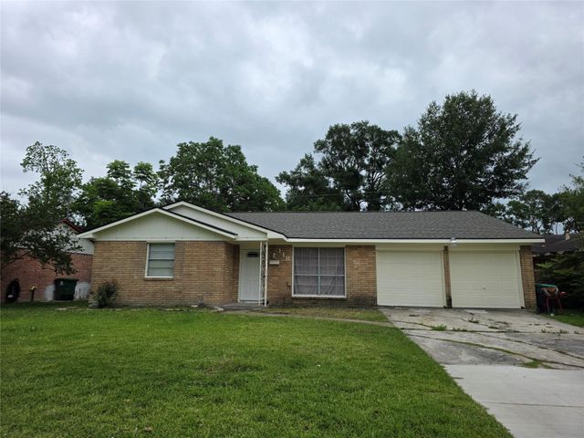 118 Outlook Dr — Arlington Heights Sec 02