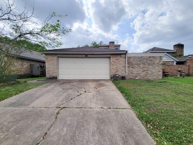 2710 Quail Creek Dr — Quail Valley Patio Homes