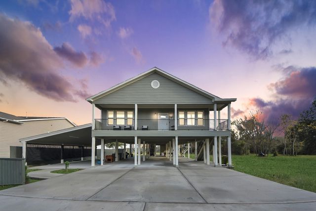 6543 Crestford Ln — Crest Haven Estates